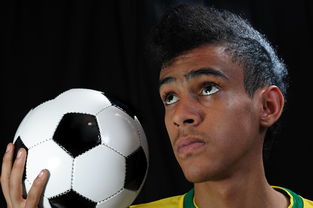 开云app安装-战术板上的奇迹：分析冠军球队的战术布局，冠军技巧